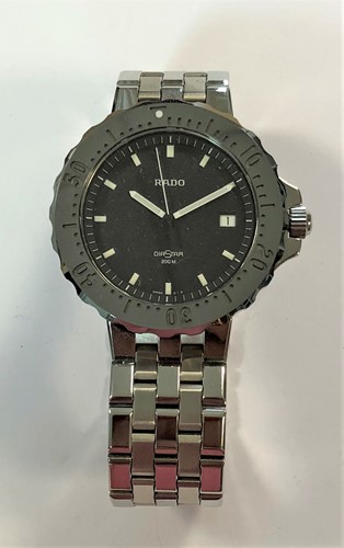 Lot 326 - Rado - A gentleman's steel and ceramic 'Diastar' wristwatch