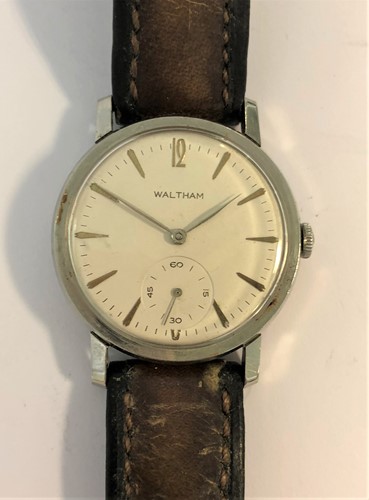 Lot 297 - Waltham - A gentleman's stainless steel wristwatch