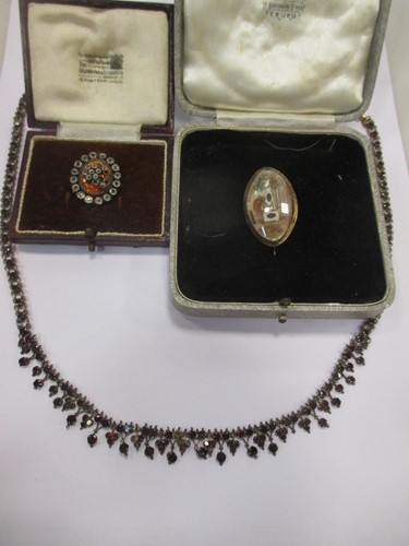 Lot 123 - A 19th century garnet fringe necklace,...