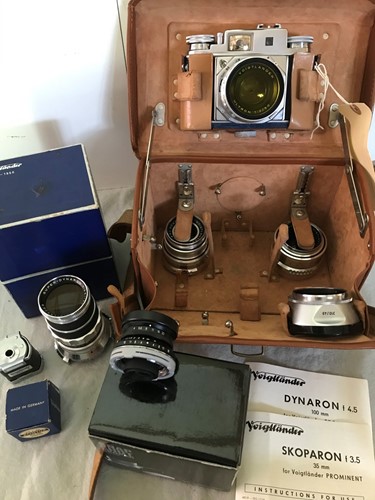 Lot 13 - Voigtlander Prominent II 35 mm camera outfit