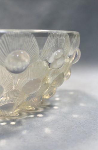 Lot 2 - Plumes de Paon, an R. Lalique opalescent glass bowl