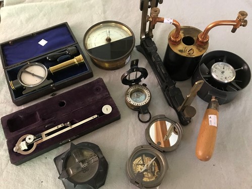 Lot 58 - A collection of instruments