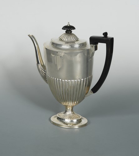 Lot 564 - A Victorian silver coffee pot