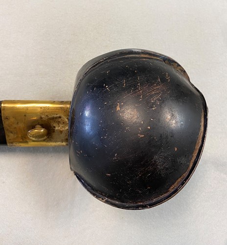 Lot 440 - A 19th century naval cutlass