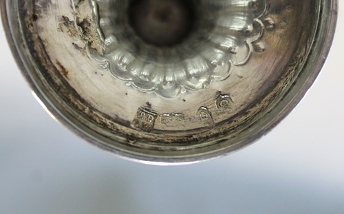 Lot 495 - A George III silver spice caster
