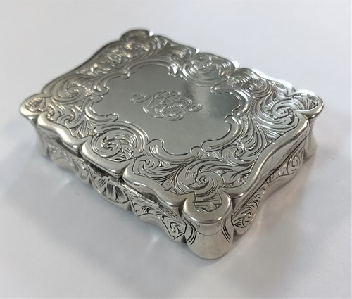 Lot 374 - A Victorian silver vinaigrette of unusually large size