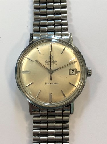 Lot 322 - Omega - A gentleman's stainless steel 'Seamaster' wristwatch