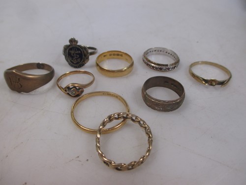 Lot 177 - Four 9ct gold rings 8g gross, a ring marked...