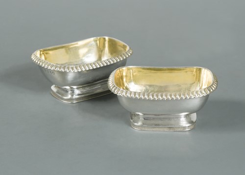 Lot 514 - A pair of George III silver trencher salts