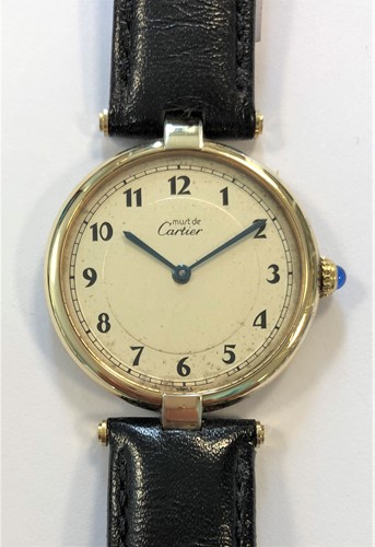 Lot 301 - Cartier - A gentleman's vermeil 'must de Cartier' wristwatch