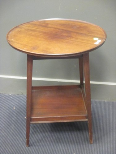Lot 690 - A mahogany round top side table, early 20th century