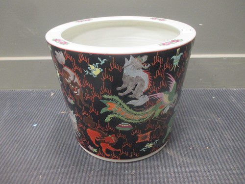 Lot 9 - A late 19th or early 20th century Chinese...