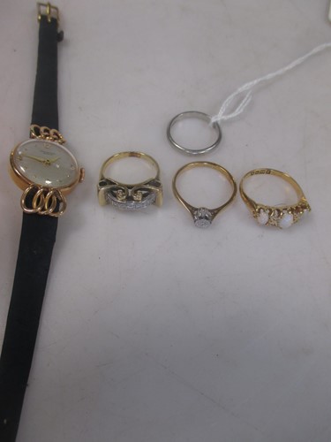 Lot 169 - A modern dress ring stamped '14K', 4.7g, a...