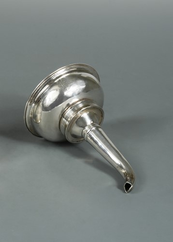 Lot 523 - A George III silver wine funnel