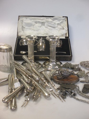Lot 220 - 12 pairs of silver bladed and silver handled...