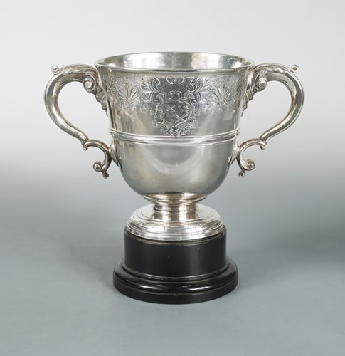 Lot 634 - Dublin - A George III silver two handled cup