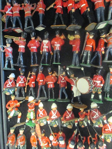 Lot 140 - A boxed set of Britains 21st Lancers and a...