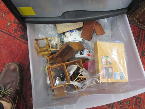Lot 90 - A large collection of dolls house furniture...