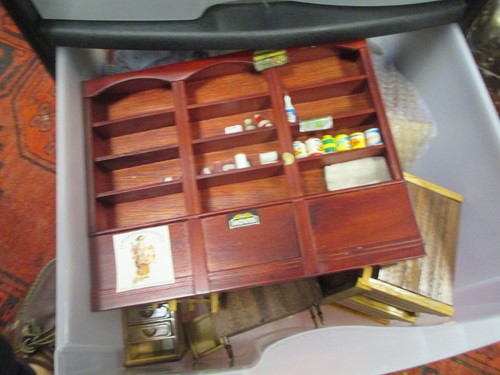 Lot 90 - A large collection of dolls house furniture...