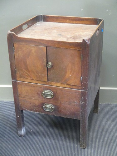 Lot 447 - A George III mahogany night cupboard, with...