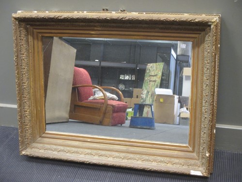 Lot 414 - A gilt framed mirror 77 x 97cm
