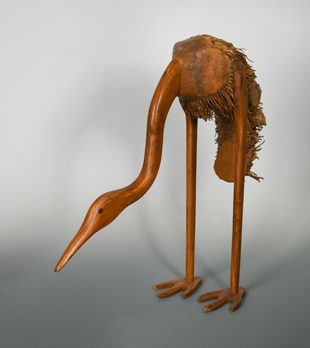 Lot 91 - In the manner of Henry Howell (YZ), a large root carving of a stork