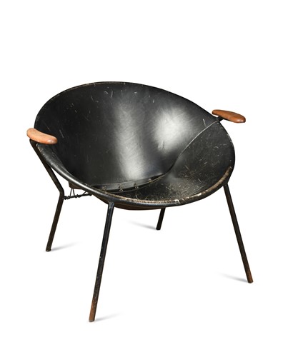 Lot 241 - Hans Olsen for Lea Designs, balloon chair