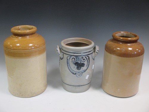 Lot 16 - A quantity of stoneware pots and bottles and a...