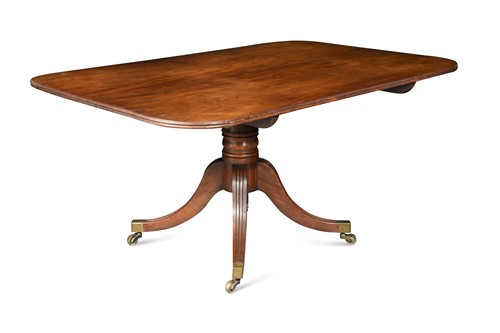 Lot 99 - A Regency mahogany pedestal dining table