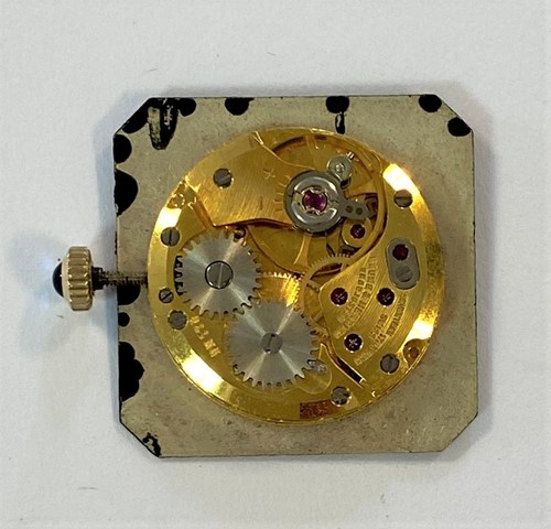 Lot 325 - Baume & Mercier - A gentleman's 18ct gold wristwatch