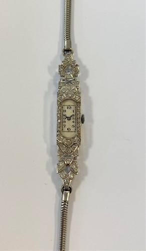 Lot 333 - Unsigned - A lady's diamond set cocktail watch