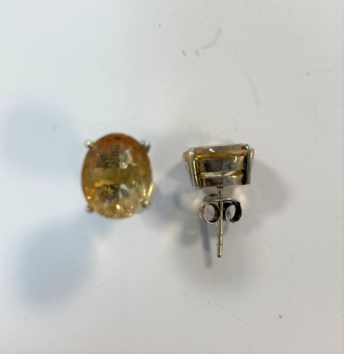 Lot 4 - A small collection of citrine set jewels