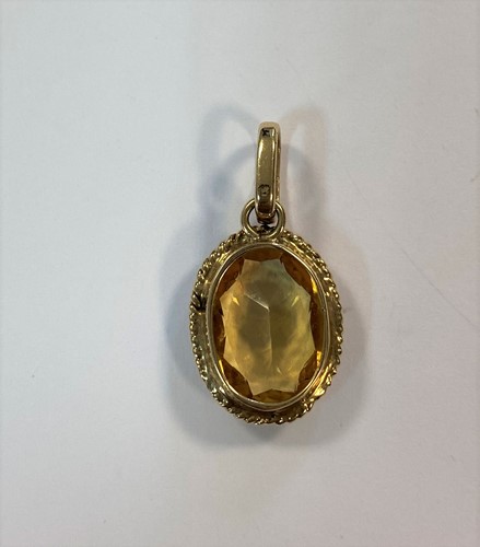 Lot 4 - A small collection of citrine set jewels