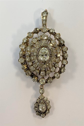 Lot 183 - An impressive 19th Century diamond pendant / brooch