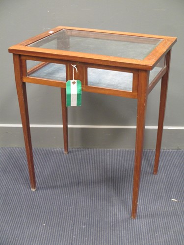 Lot 696 - An Edwardian mahogany bijouterie cabinet, 61 x...