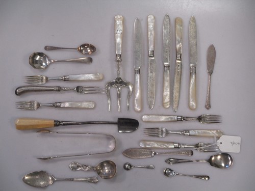 Lot 284 - 5 pairs of silver bladed and mother of pearl...