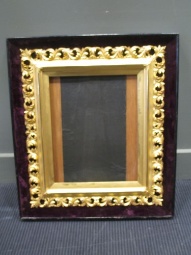 Lot 459 - A frame