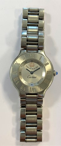 Lot 340 - Cartier - A lady's stainless steel 'Must de Cartier 21' wristwatch