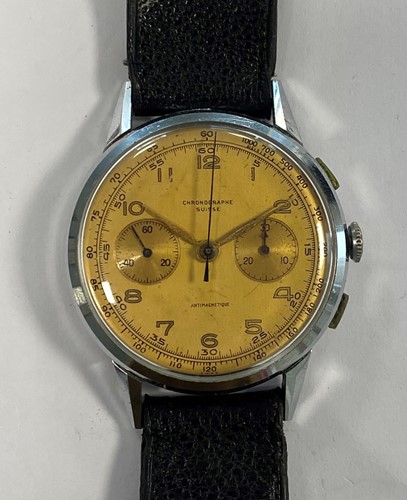Lot 315 - Chronographe Suisse – A gentleman’s stainless steel chronograph wristwatch