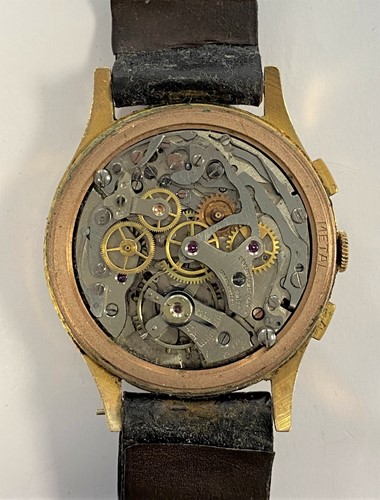 Lot 314 - Coresa by Chronographe Suisse – A gentleman’s Swiss 18ct gold chronograph wristwatch