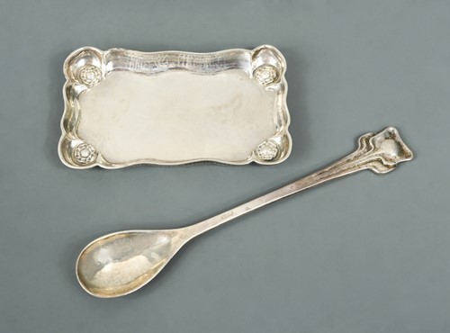 Lot 87 - An Arts & Crafts style silver spoon by Omar Ramsden, London 1922