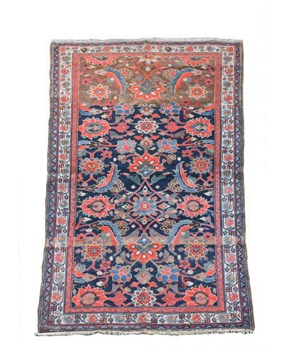 Lot 895 - A malayer 'Mahi' design rug