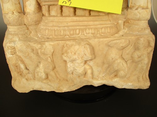 Lot 127 - A Chinese white marble double Bodhisattva group, with aureoles and four followers, in Sui/early Tang style
