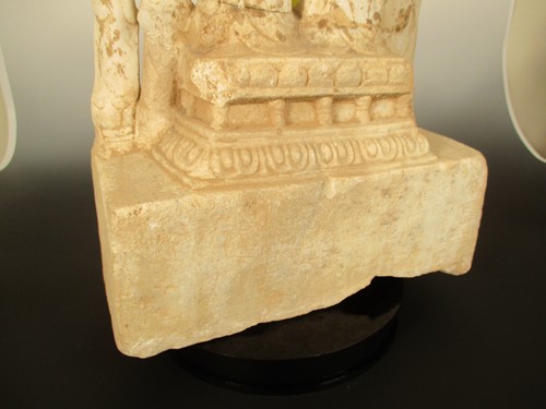 Lot 127 - A Chinese white marble double Bodhisattva group, with aureoles and four followers, in Sui/early Tang style