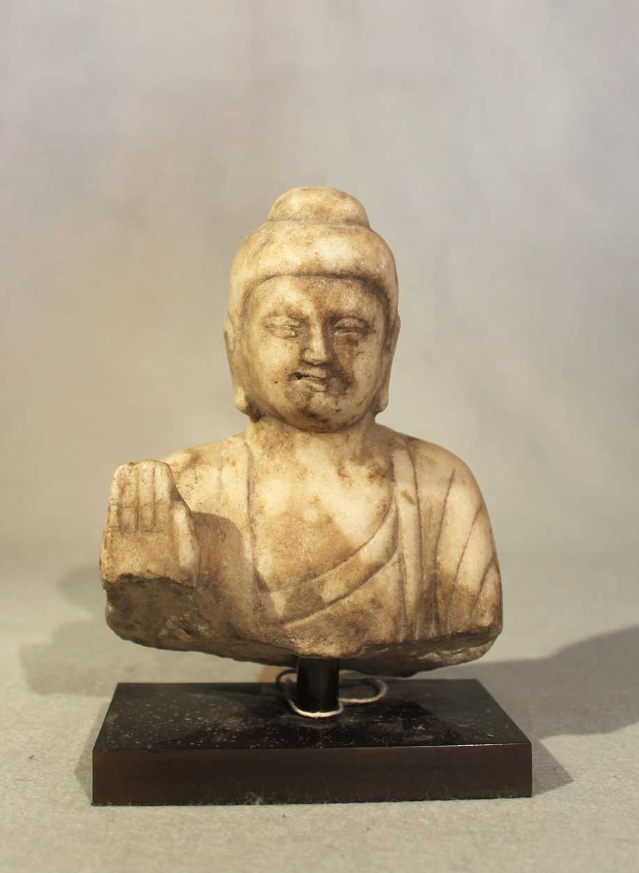 Lot 52 - A Chinese white marble Buddha head and...