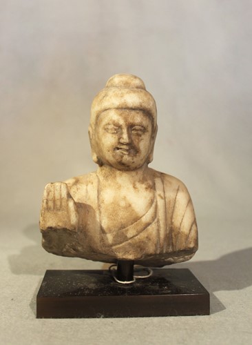 Lot 52 - A Chinese white marble Buddha head and...