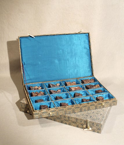 Lot 125 - A Chinese carved soapstone chess set,...