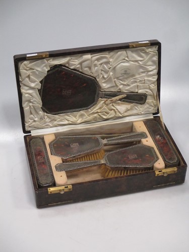 Lot 278 - 42