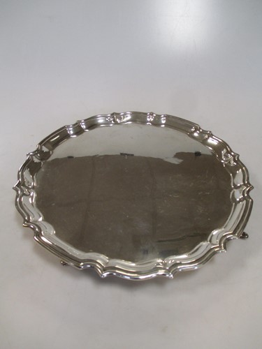 Lot 312 - A silver salver 11.4ozt