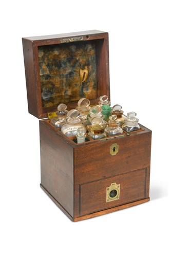 Lot 777 - A Victorian mahogany domestic medicine box